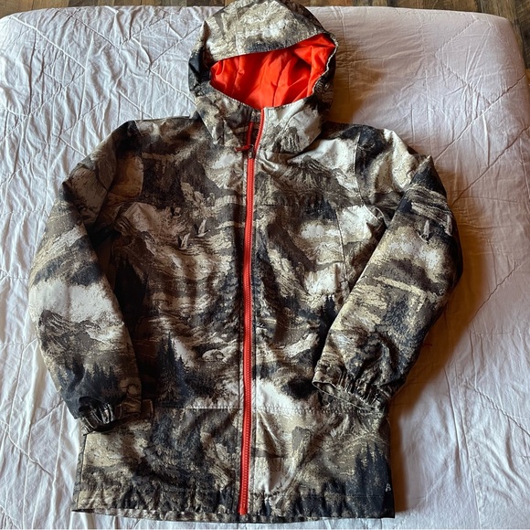 Columbia Kids Omni Heat Camo Jacket with Orange Lining - Picture 1 of 4